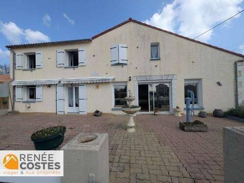 Maison 4 pièces 136 m² · à Niort · 136 m² · 50 900 €