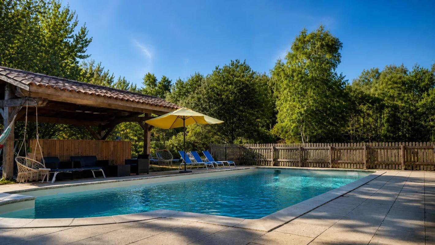 Maison 9 pièces 425 m² · à La Sauve · 425 m² · 695 000 €