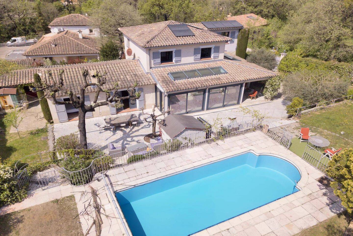 Maison 6 pièces 200 m² · à Mouans-Sartoux · 200 m² · 1 090 000 €