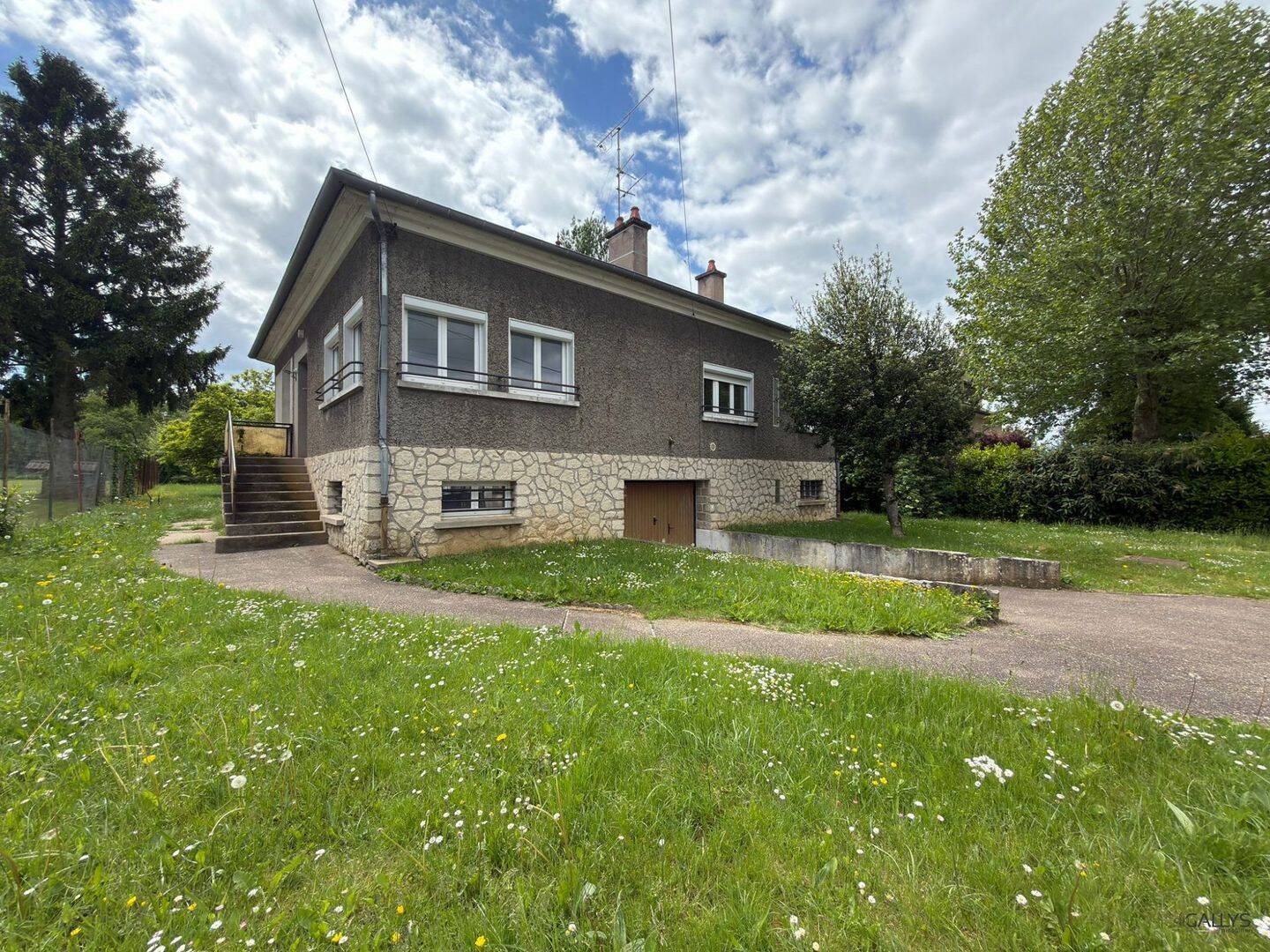 Maison 7 pièces 184 m² · à Verdun · 184 m² · 155 000 €