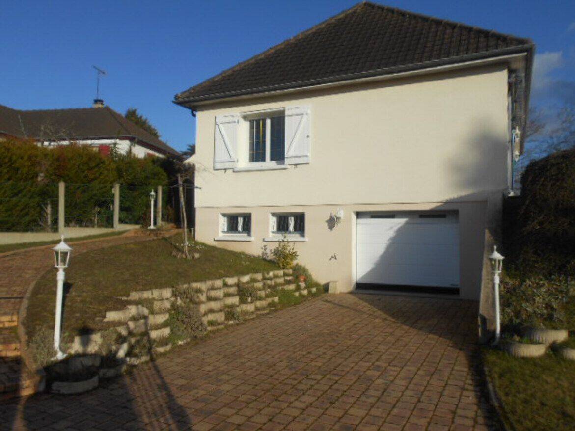 Maison 3 pièces 74 m² · à Dordives · 74,4 m² · 825 €