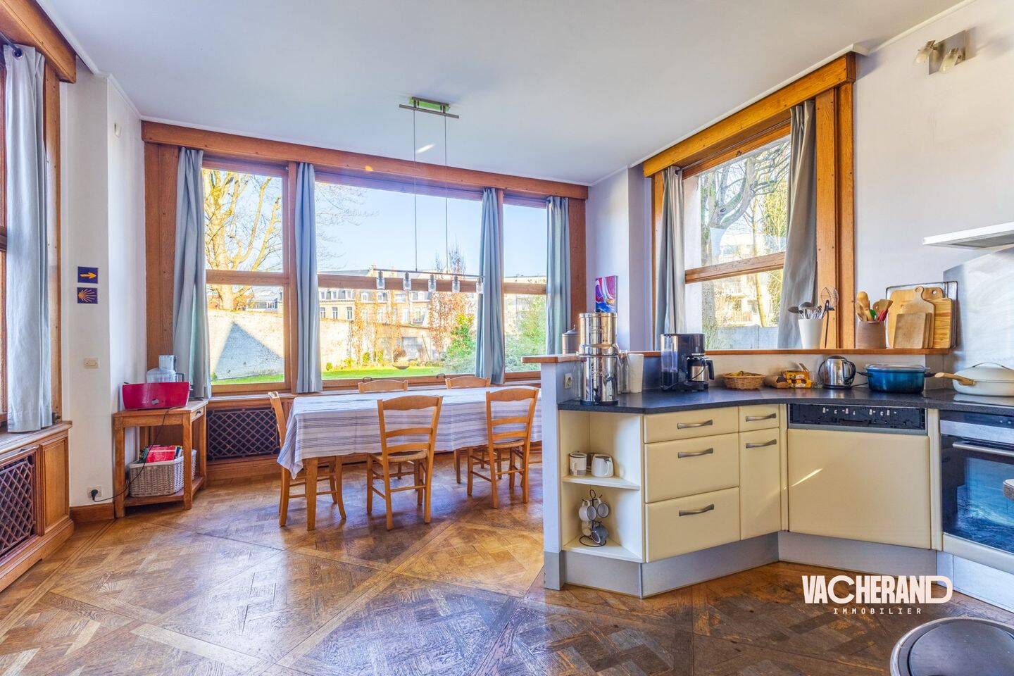 Maison 13 pièces 405 m² · à Armentières · 405 m² · 549 000 €