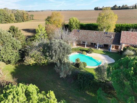 Maison à vendre 715 000 € 7 pièces 4 chambres 225 m² 4 000 m² de terrain Flourens 31130