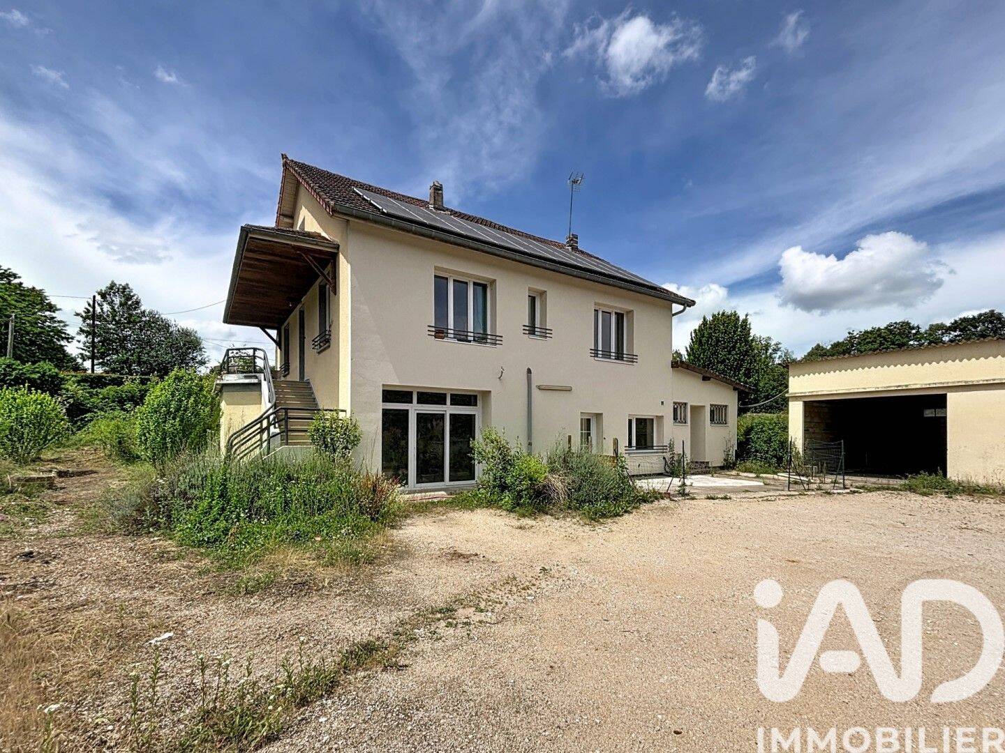 Maison 10 pièces 230 m² · à Branges · 230 m² · 185 000 €