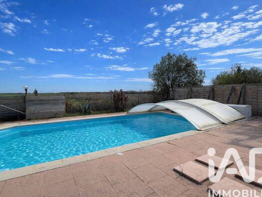 Maison de plain-pied à vendre 220 000 € 4 pièces 3 chambres 98 m² 1 871 m² de terrain Le Gué-de-Velluire 85770