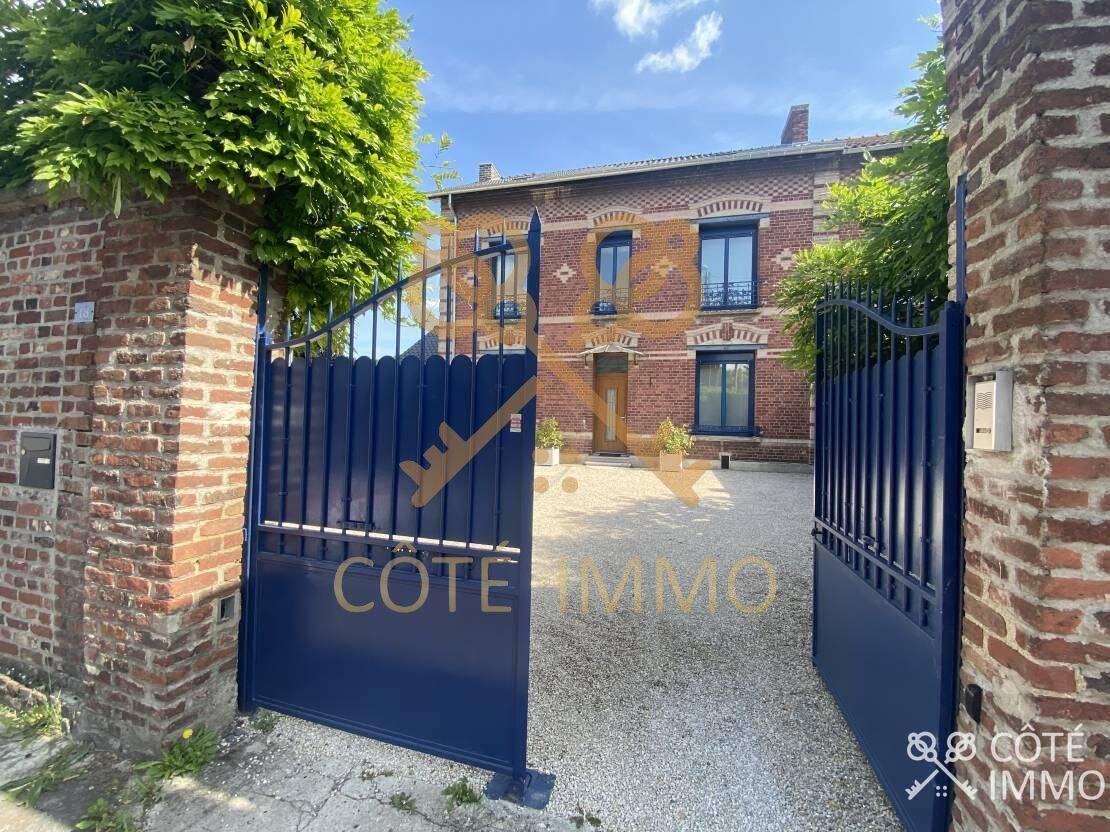 Maison 9 pièces 200 m² · à Courrières · 200 m² · 424 000 €