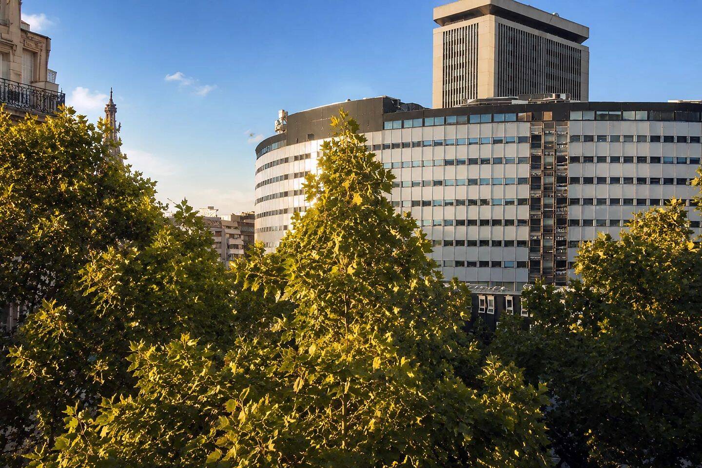 Appartement 3 pièces 95 m² · à Paris 16ème Arrondissement · 95 m² · 1 244 000 €