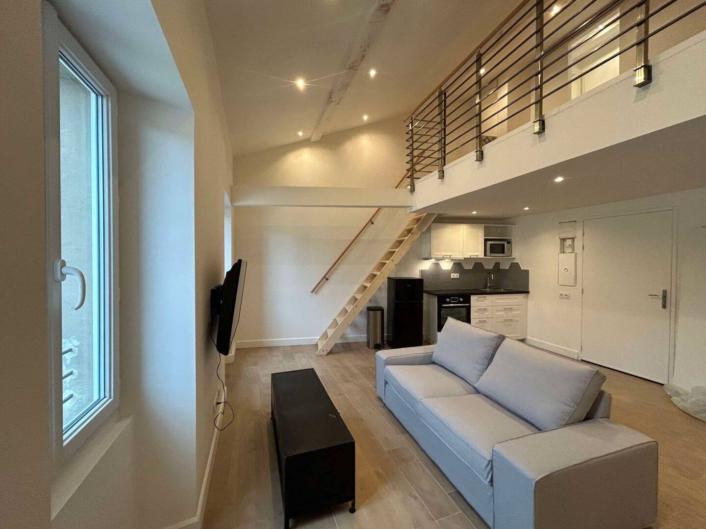 Appartement 2 pièces 33 m² · à La Tour-d'Aigues · 32,9 m² · 640 €/mois