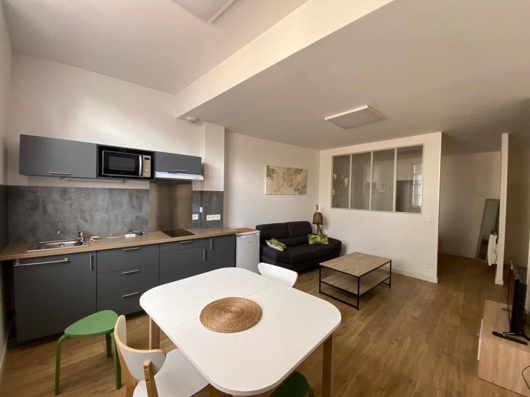 Appartement 2 pièces 38 m² · à Montauban · 37,6 m² · 590 €