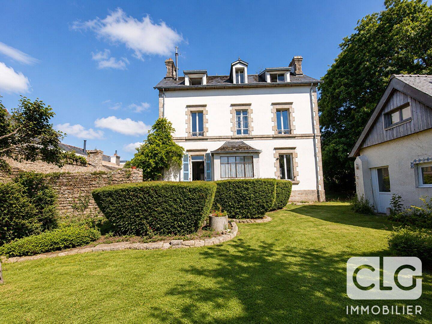 Maison 8 pièces 178 m² · à Scaër · 178 m² · 262 000 €