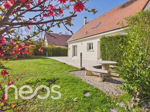 Maison à vendre 499 000 € 6 pièces 5 chambres 150 m² 641 m² de terrain Nord Est Saint-Apollinaire 21850