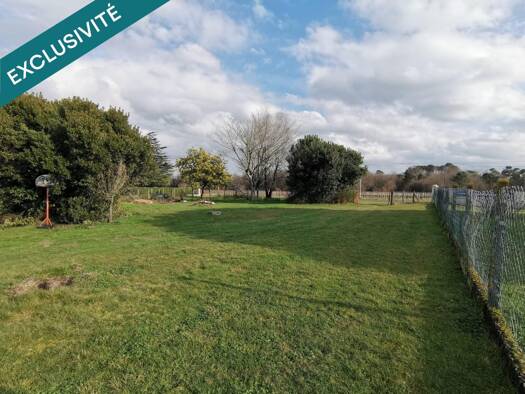 Terrain constructible à vendre 40 000 € 700 m² de terrain Berson 33390