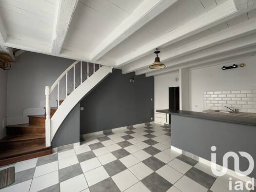 Maison de ville à vendre 59 500 € 3 pièces 1 chambre 63 m² Centre Montmorillon 86500