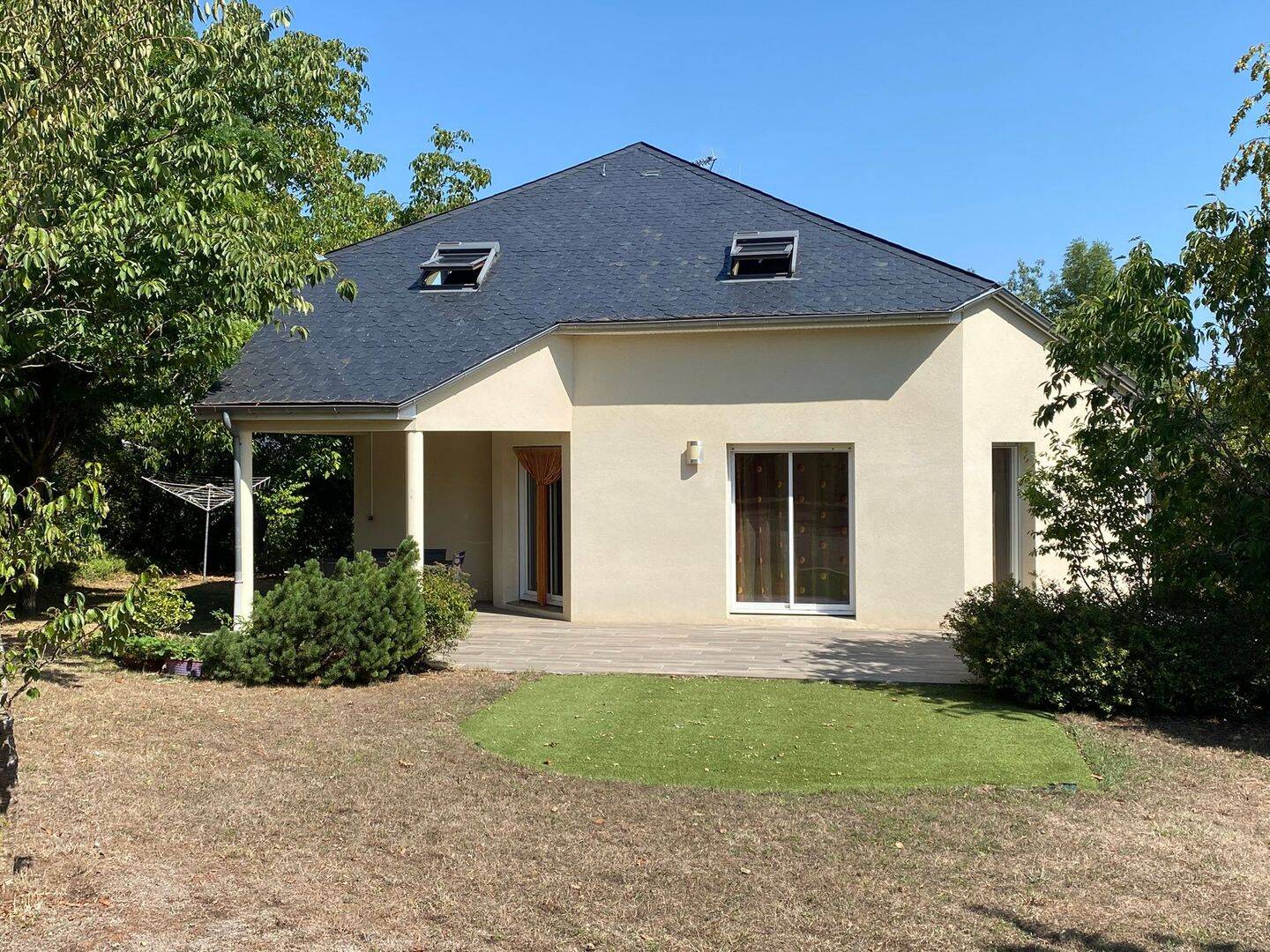 Maison 6 pièces 138 m² · à La Loubière · 138 m² · 349 000 €
