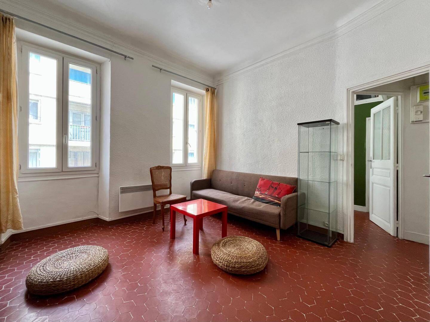 Appartement 2 pièces 33 m² · à Marseille 6ème Arrondissement · 33 m² · 126 000 €