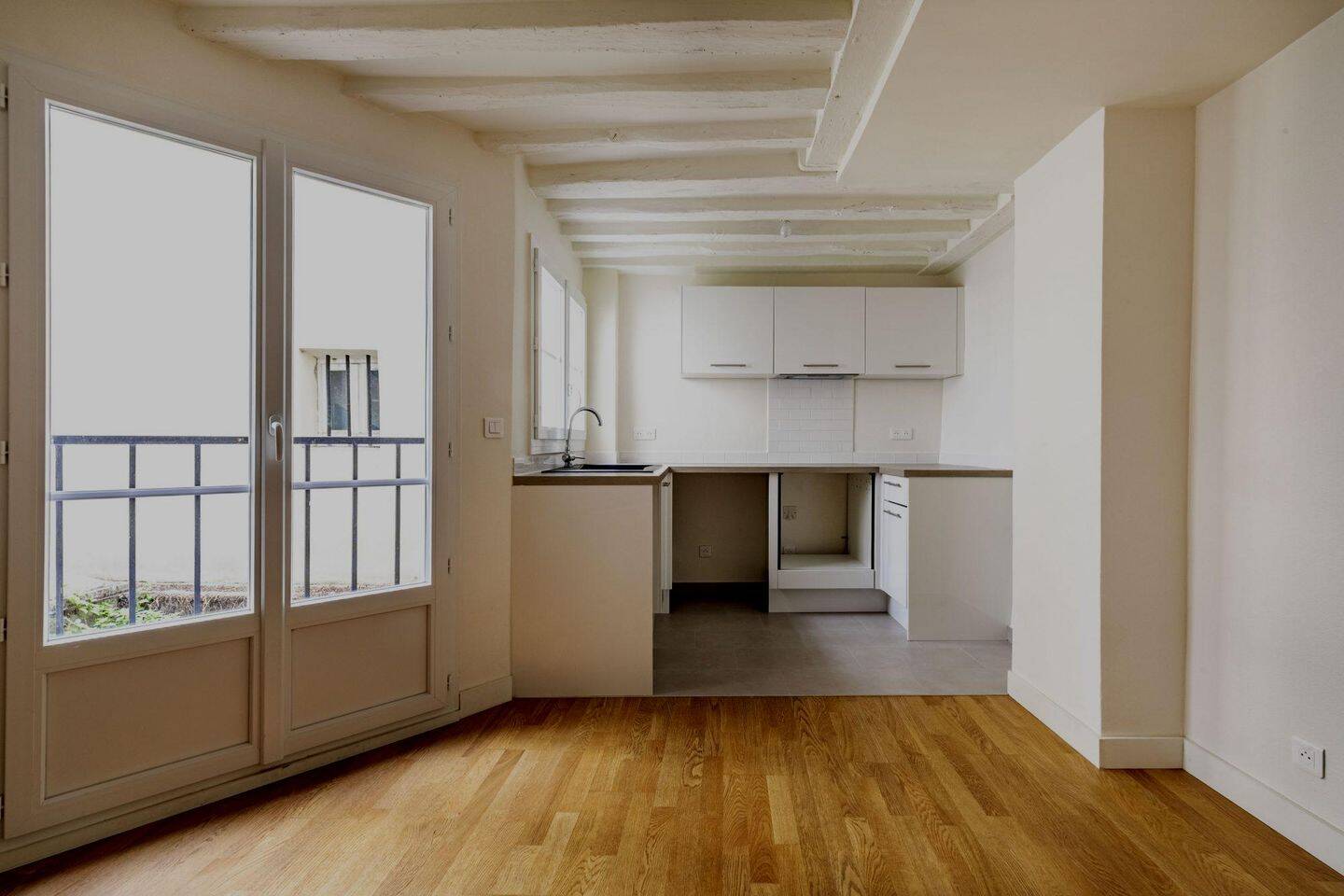 Appartement 3 pièces 54 m² · à Paris 6ème Arrondissement · 54 m² · 2 300 €/mois