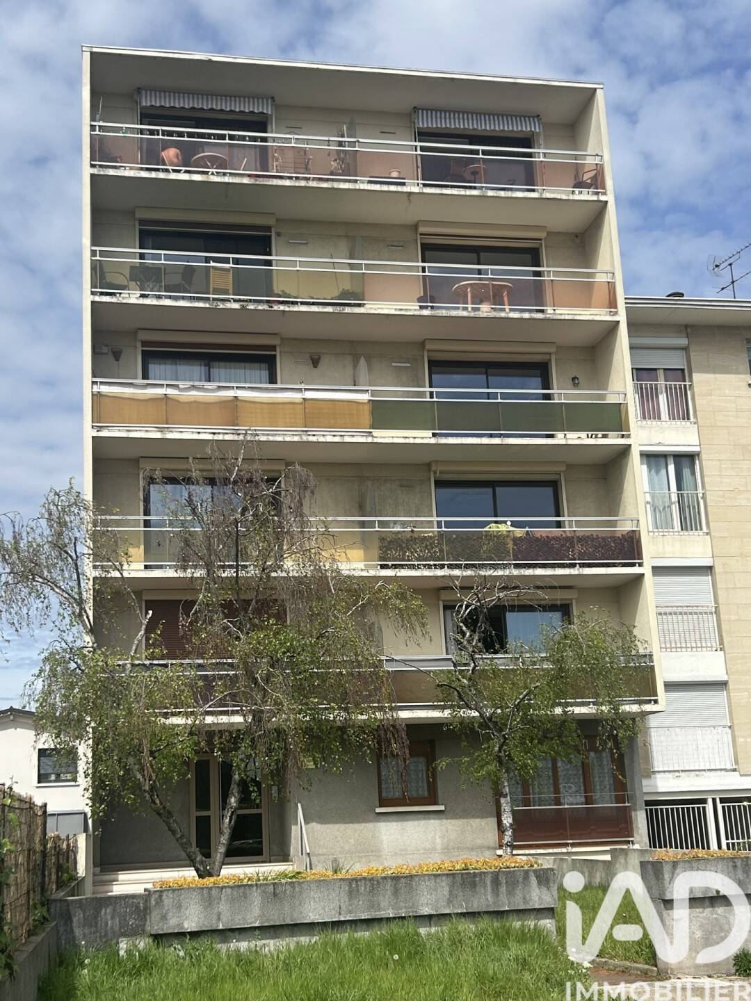 Appartement 2 pièces 56 m² · à Colombes · 56 m² · 275 000 €