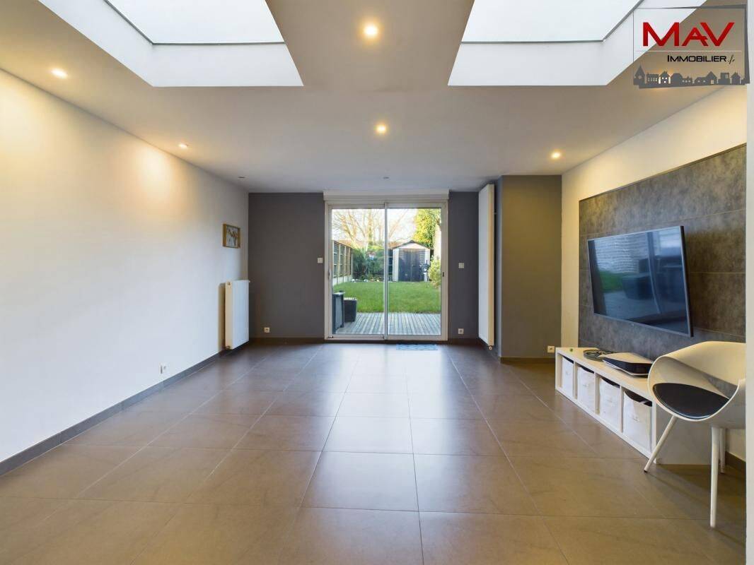 Maison 4 pièces 127 m² · à Wambrechies · 127 m² · 1 350 €