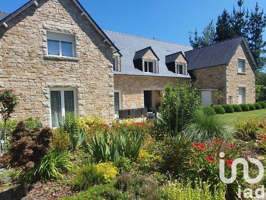 Maison à vendre 850 000 € 12 pièces 11 chambres 480 m² 6 258 m² de terrain Pléguien 22290