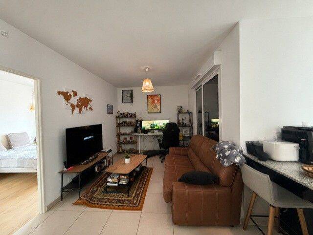 Appartement 2 pièces 44 m² · à Pont-de-Chéruy · 44 m² · 735 €
