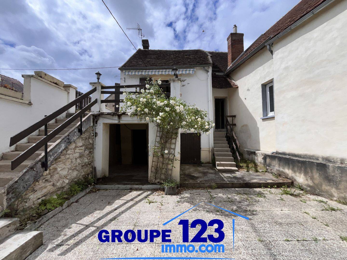 Maison 3 pièces 91 m² · à Laroche-Saint-Cydroine · 90,7 m² · 128 900 €