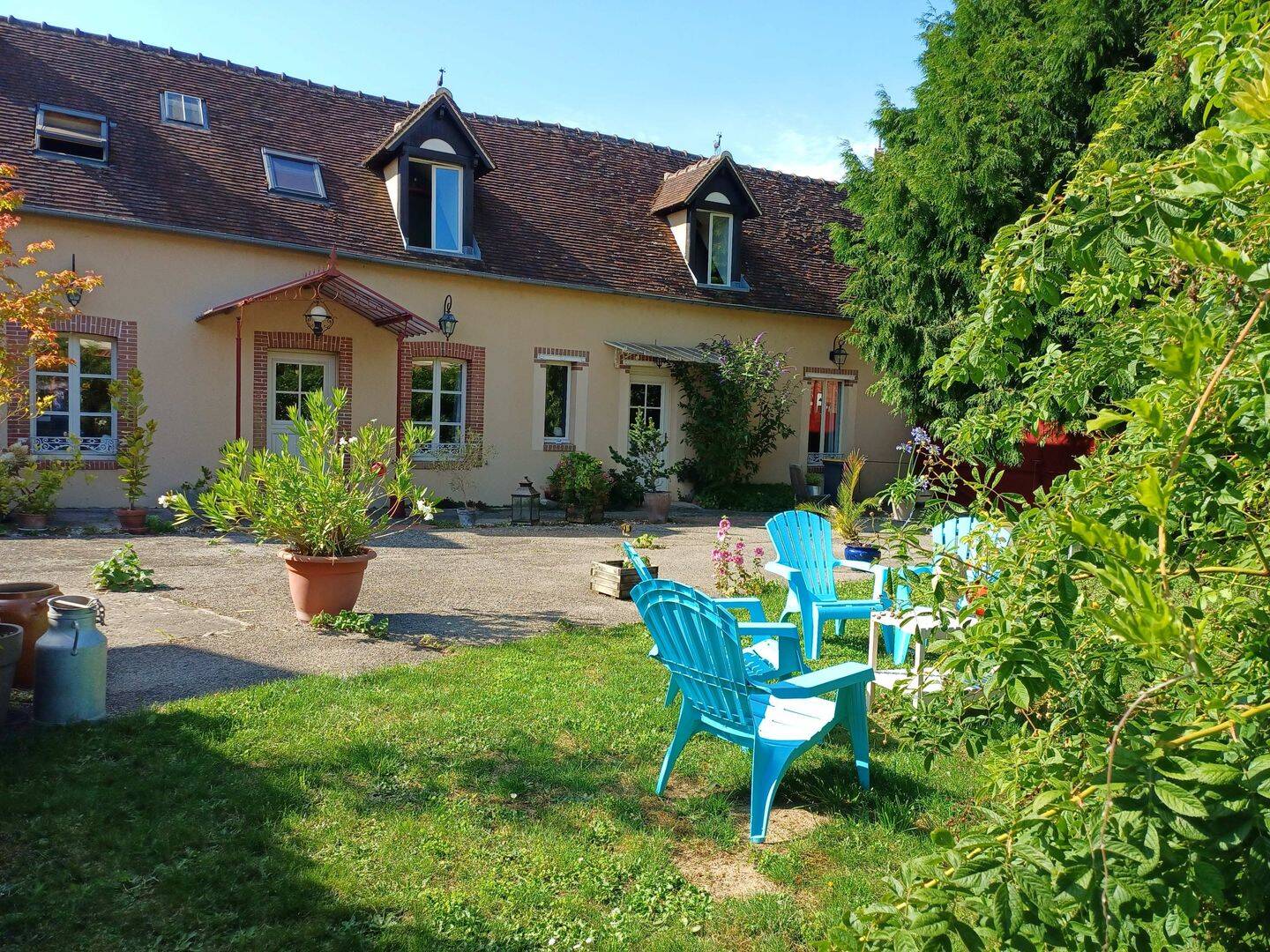 Maison 5 pièces 173 m² · à Jouy · 173 m² · 370 000 €