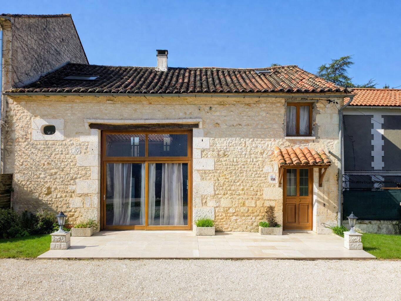 Maison 6 pièces 161 m² · à Touvre · 161 m² · 189 990 €