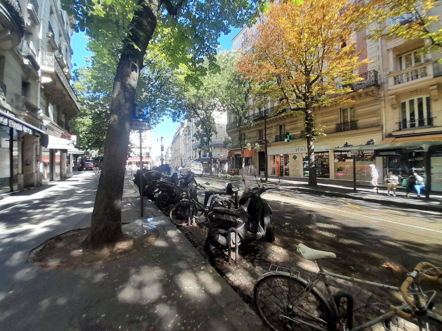 Appartement 2 pièces 45 m² · à Paris 18ème Arrondissement · 45,3 m² · 1 410 €