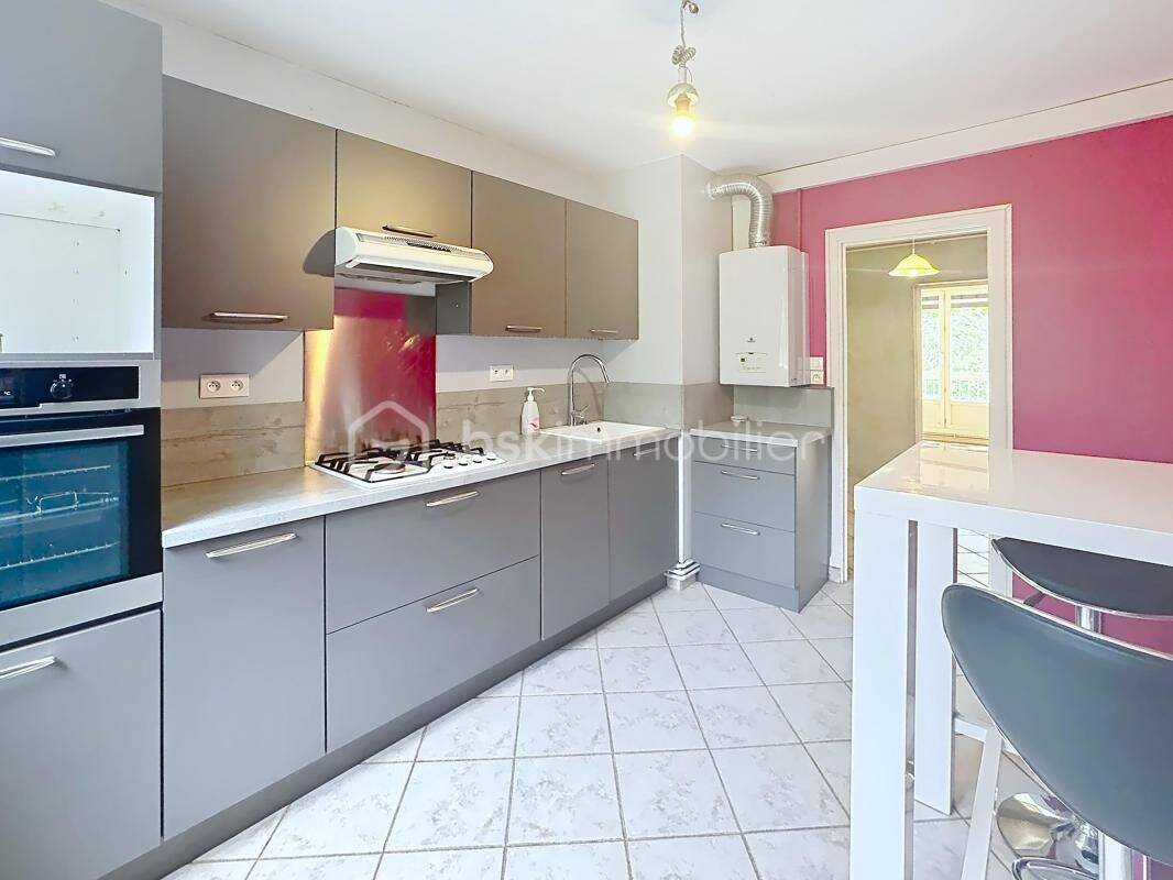 Appartement 4 pièces 87 m² · à Échirolles · 87,4 m² · 109 000 €