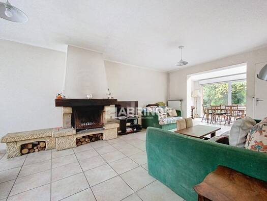 Maison à vendre 264 000 € 6 pièces 4 chambres 105 m² 334 m² de terrain Centre Ville Neuville-en-Ferrain 59960