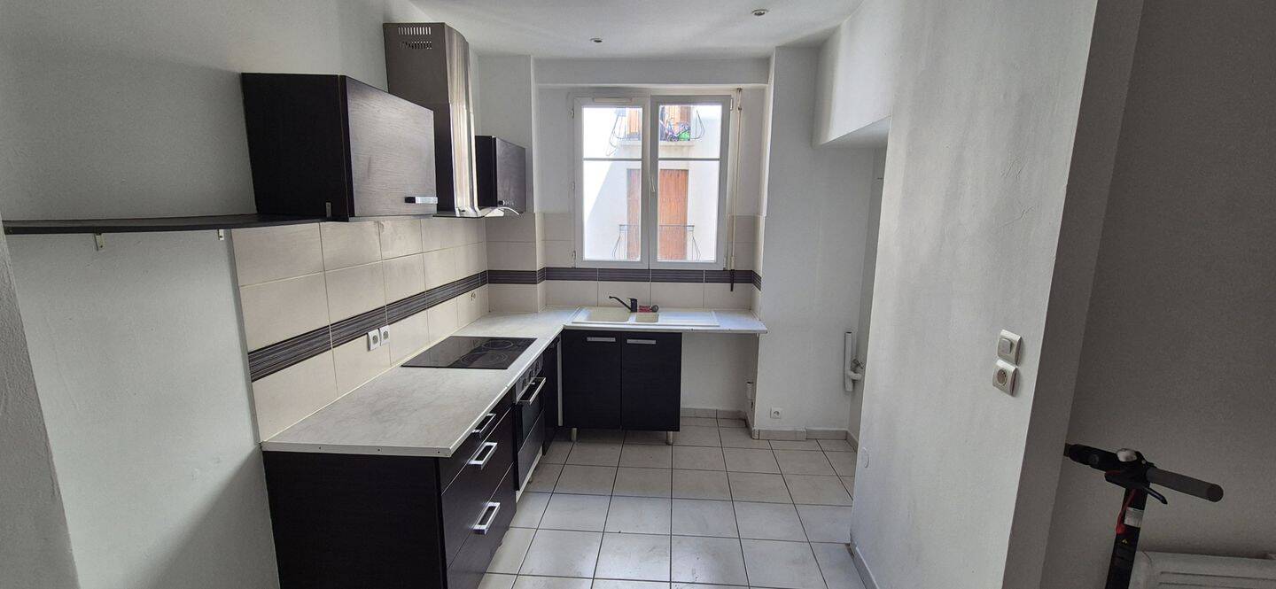 Appartement 2 pièces 35 m² · à Toulon · 35 m² · 450 €