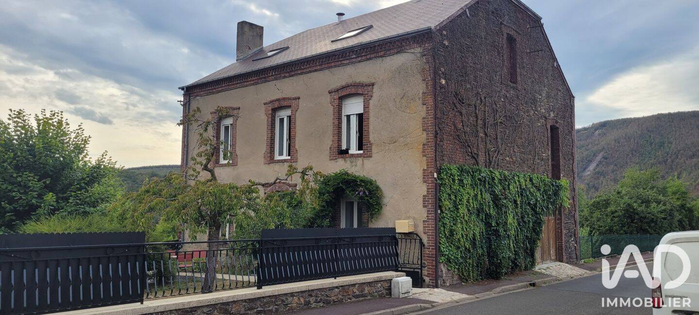 Maison 7 pièces 126 m² · à Monthermé · 126 m² · 240 000 €