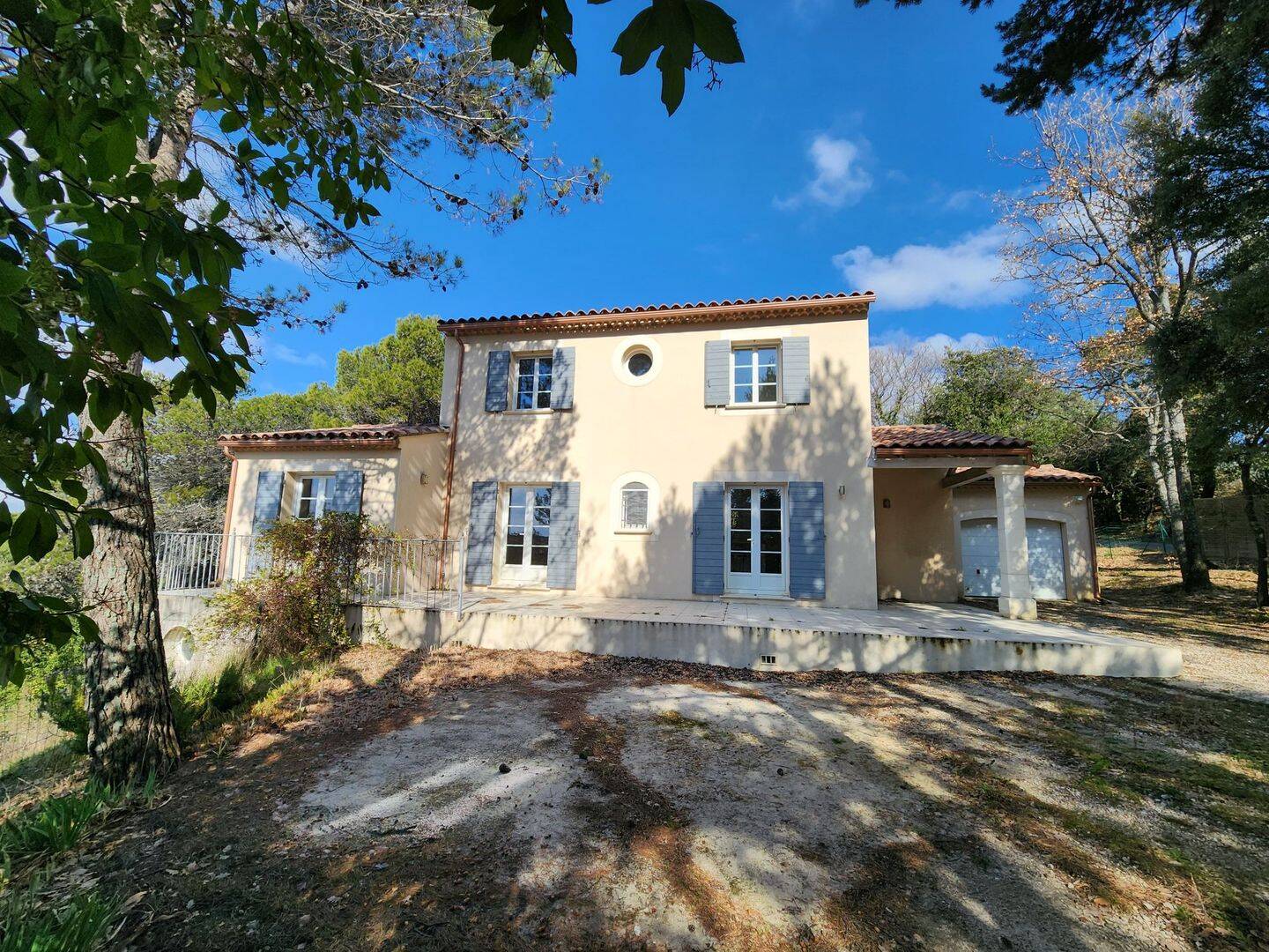 Maison 5 pièces 112 m² · à Mérindol-les-Oliviers · 112 m² · 349 000 €