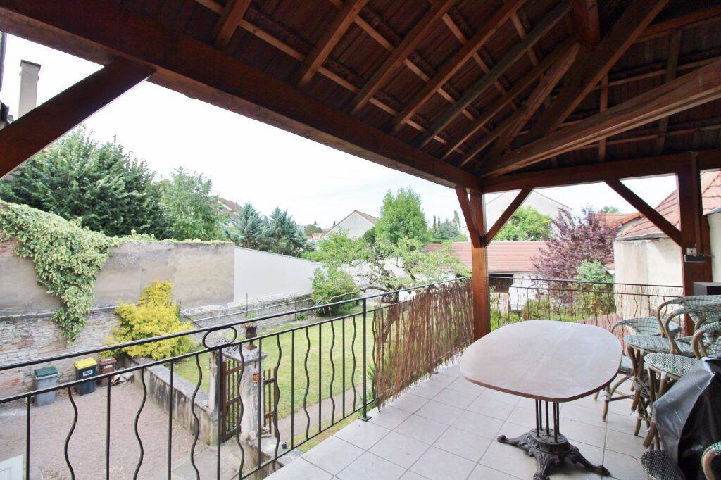 Appartement 4 pièces 137 m² · à Chalon-sur-Saône · 137 m² · 1 205 €