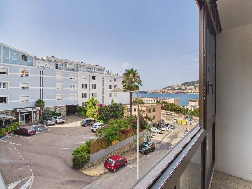 Appartement 3 pièces 62 m² · à Ajaccio · 62 m² · 215 000 €