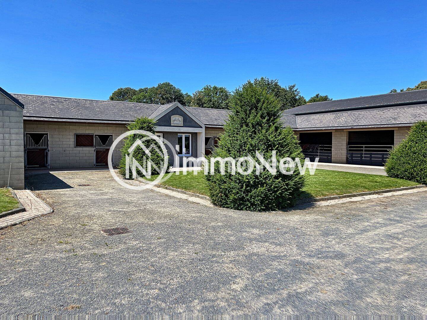 Maison 8 pièces 200 m² · à Lolif · 200 m² · 570 000 €
