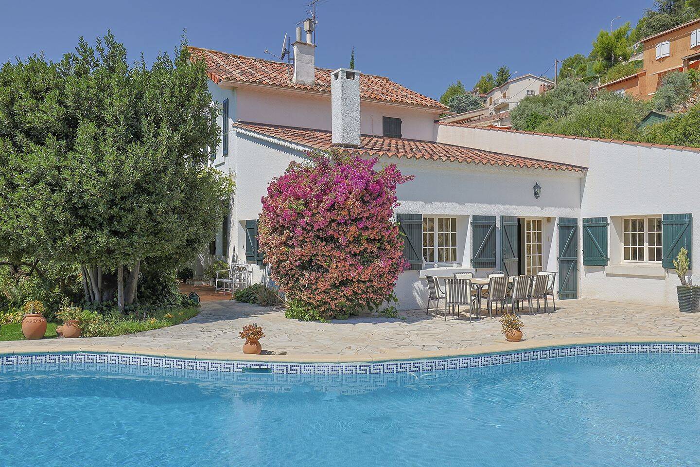 Maison 6 pièces 326 m² · à La Valette-du-Var · 326 m² · 1 380 000 €