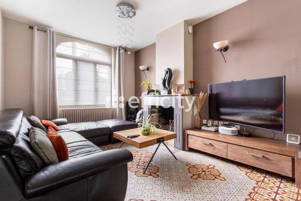 Maison 7 pièces 160 m² · à La Chapelle-d'Armentières · 160 m² · 395 000 €