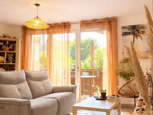 Appartement à vendre 219 000 € 2 pièces 1 chambre 45 m² Étage 1/1 Est Saint-Vincent-de-Tyrosse 40230