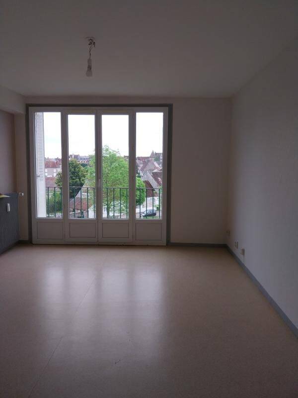 Appartement 3 pièces 64 m² · à Arnay-le-Duc · 64 m² · 445 €