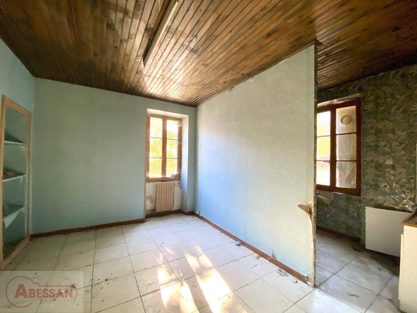 Appartement 2 pièces 40 m² · à La Grand-Combe · 40 m² · 18 000 €
