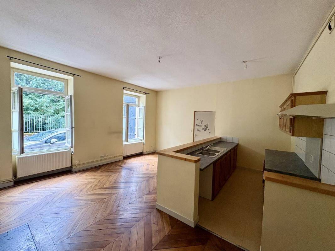 Appartement 2 pièces 49 m² · à Amplepuis · 49 m² · 460 €