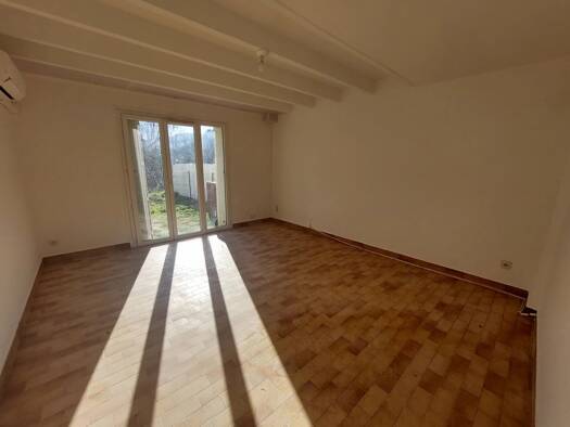 Appartement à louer 531 € 4 pièces 3 chambres 80 m² Arcens 07310