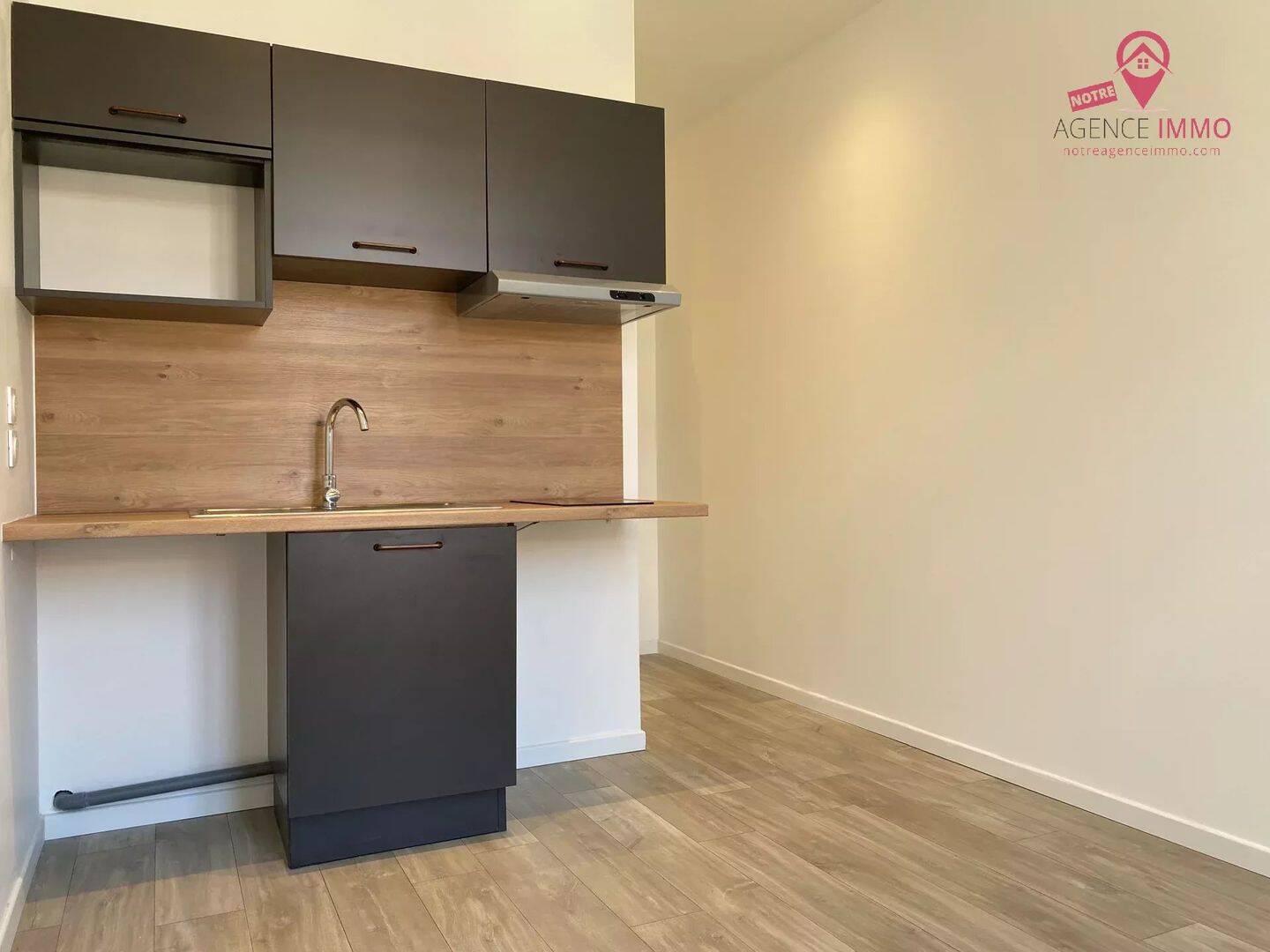 Appartement 1 pièce 16 m² · à Vénissieux · 15,5 m² · 480 €/mois