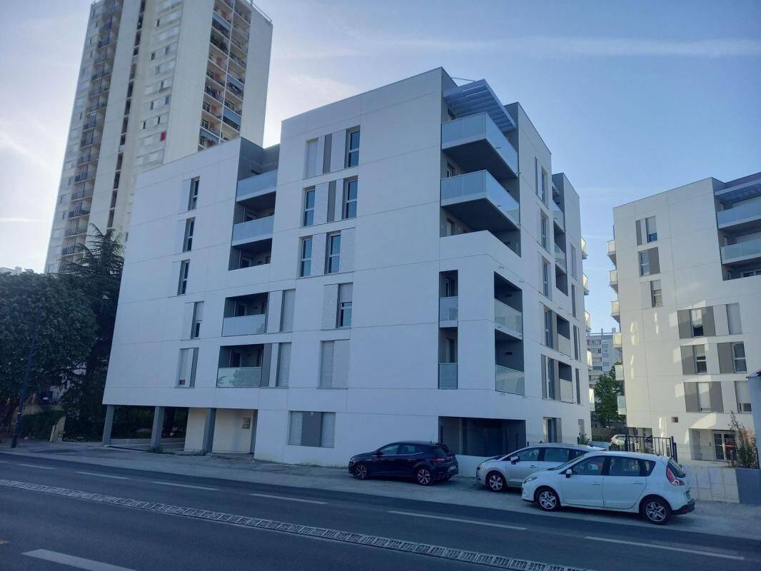 Appartement 5 pièces 94 m² · à Bordeaux · 94 m² · 1 247 €