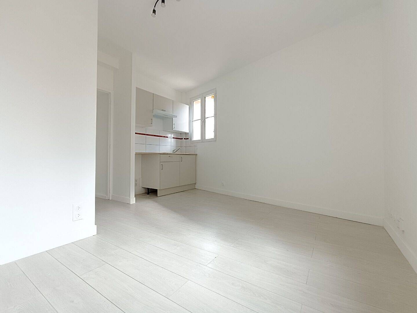 Appartement 1 pièce 21 m² · à Étampes · 21 m² · 580 €