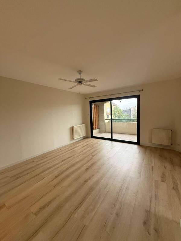 Appartement 3 pièces 77 m² · à Bergerac · 77 m² · 690 €