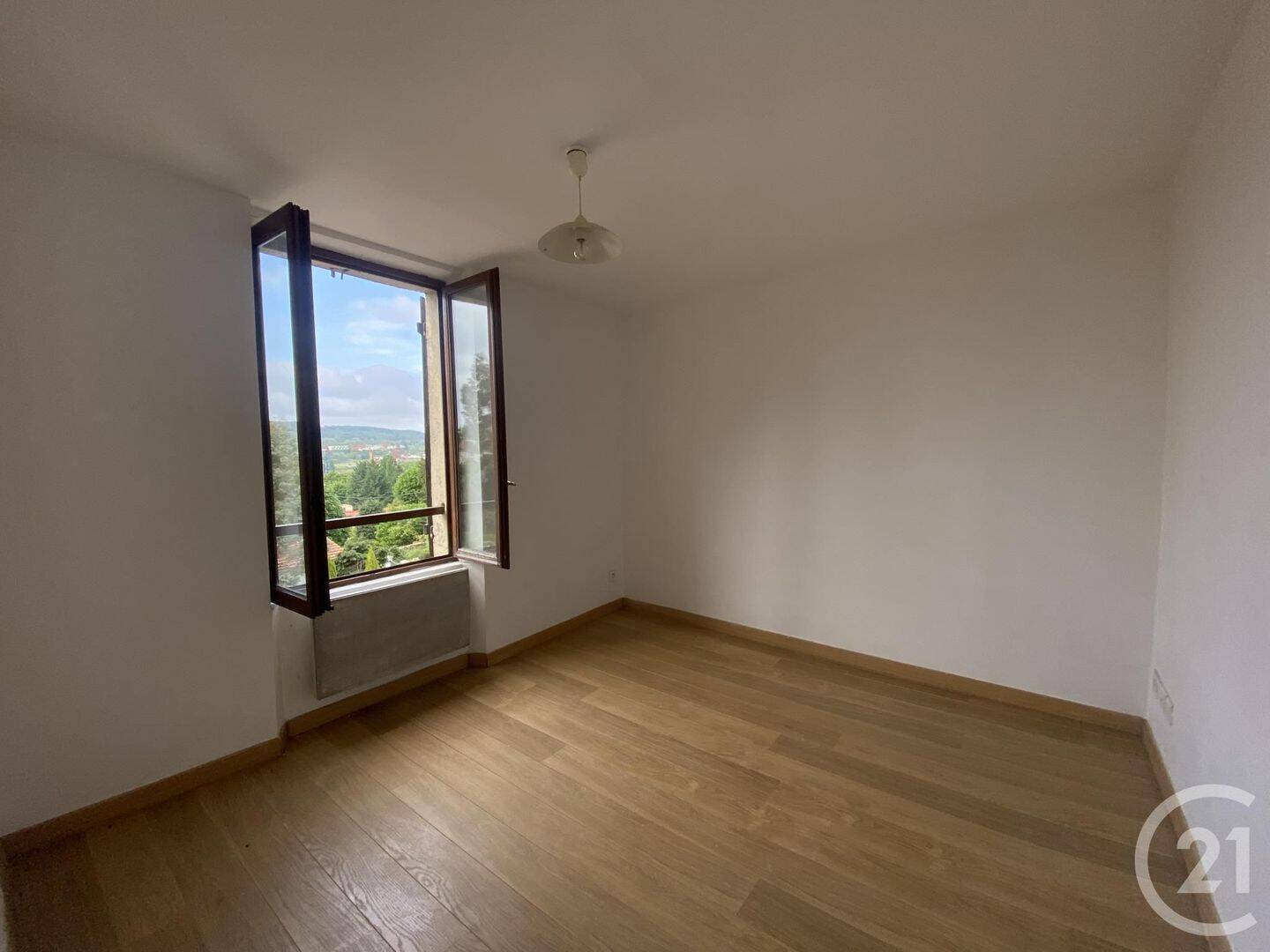 Appartement 2 pièces 16 m² · à Linas · 16,3 m² · 465 €