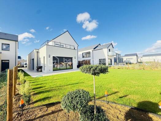 Maison à vendre 514 000 € 6 pièces 4 chambres 172 m² La Chapelle-des-Fougeretz 35520