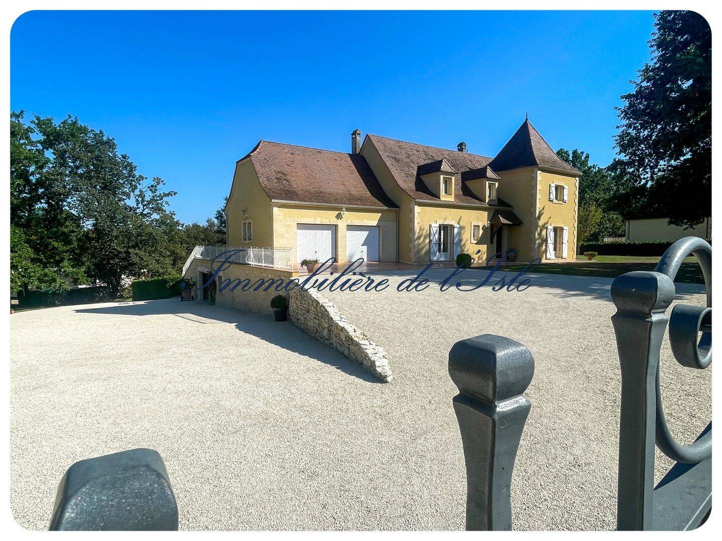 Maison 6 pièces 190 m² · à Boulazac Isle Manoire · 190 m² · 399 000 €